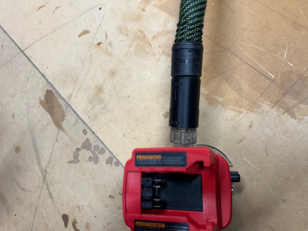 Festool Locking D27 Hose Adapter for Milwaukee M18 2723-20 Compact Router